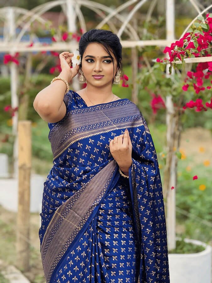 প্রিমিয়াম সফ্ট সিল্ক শাড়ী (Blue Color) + ম্যাচিং ব্লাউজ পিচ