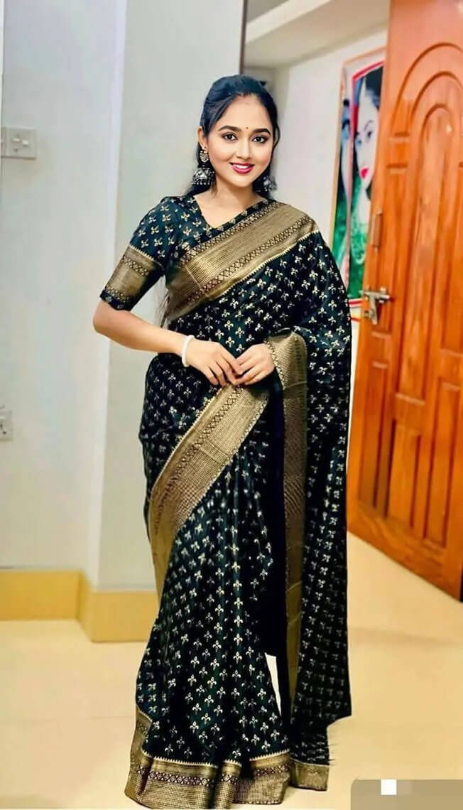 প্রিমিয়াম সফ্ট সিল্ক শাড়ী (Black Color) + ম্যাচিং ব্লাউজ পিচ