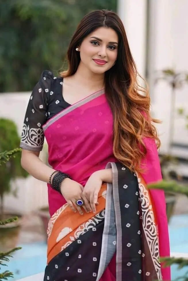 প্রিমিয়াম চান্দুরি সিল্ক শাড়ি + ম্যাচিং ব্লাউজ পিচ